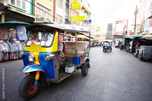 Photo: Taking a taxi Thai-style Taking a taxi Thai-style