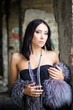 Foto: beautiful glamor girl in the ruins beautiful glamor girl in the ruins