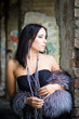 Foto: beautiful glamor girl in the ruins beautiful glamor girl in the ruins