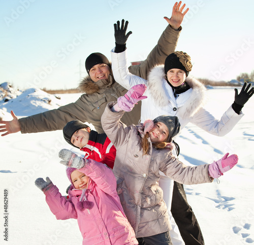 Photo: Family in the winter Family in the winter