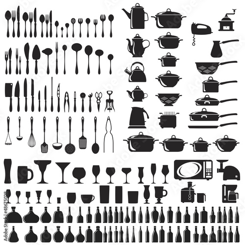 Vector: Set of cutlery icons. Vector illustration. Set of cutlery icons. Vector illustration.