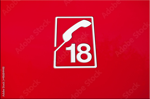 Illustration: 18 les pompiers 18 les pompiers