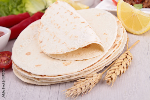 Photo: flour tortilla and ingredient flour tortilla and ingredient