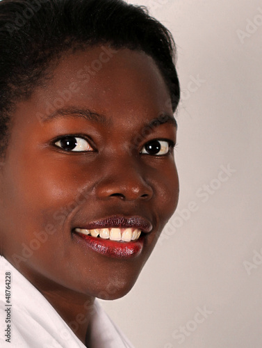 Photo: Freundliche Afrikanerin Freundliche Afrikanerin