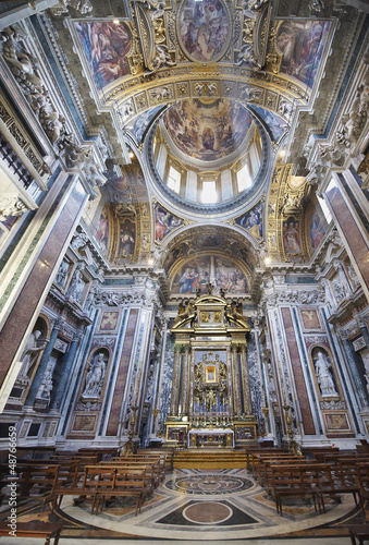 Photo: Intérieur d'église Intérieur d'église