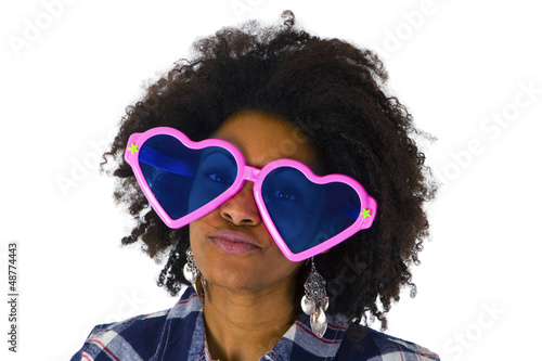 Photo: Afroamerikanerin mit lustiger Sonnenbrille Afroamerikanerin mit lustiger Sonnenbrille