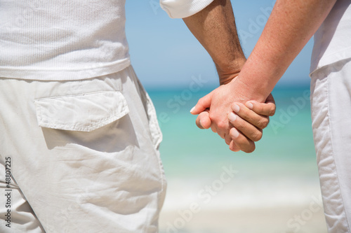 Photo: Couple holding hands Couple holding hands
