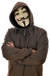 Anonymous vor weißem Hintergrund