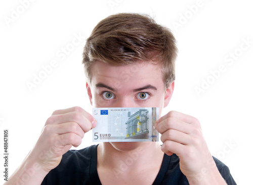 Photo: Teenager mit 5 Euro Schein Teenager mit 5 Euro Schein