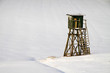 Foto: Winterlandschaft mit Hochsitz Winterlandschaft mit Hochsitz