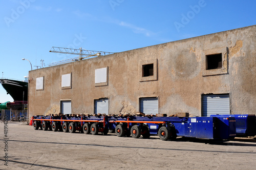 Photo: Truck hauling Truck hauling