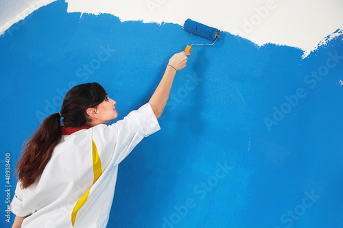 Photo: painting the wall painting the wall