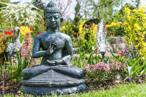 Photo: Gartenensemble mit Buddha Gartenensemble mit Buddha