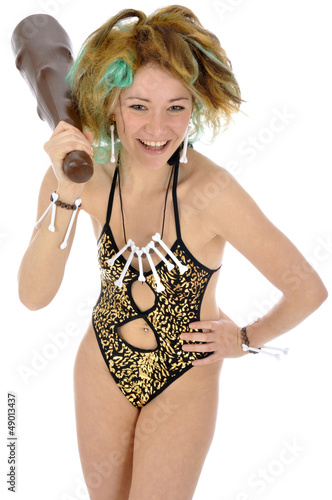 Photo: Junge Frau in Steinzeit-Kostüm Junge Frau in Steinzeit-Kostüm