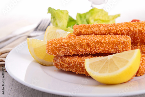 Photo: finger fish and lemon finger fish and lemon
