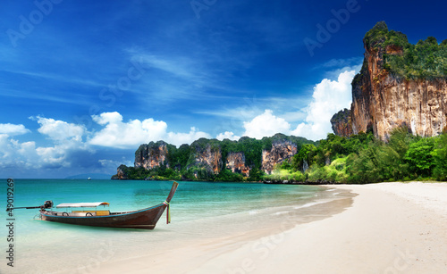Photo: Railay beach in Krabi Thailand Railay beach in Krabi Thailand