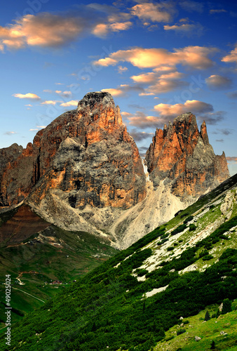 Photo: Sassolungo ,Val di Fassa, Italy Alps Sassolungo ,Val di Fassa, Italy Alps