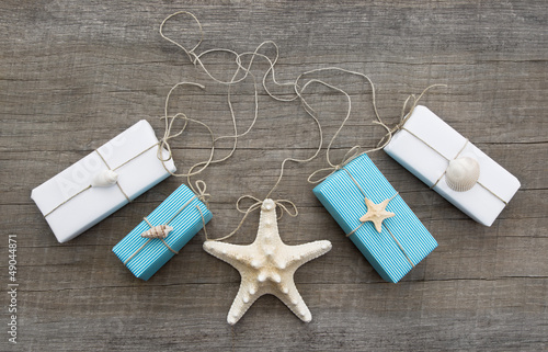 Photo: Geschenke maritim verpackt - Maritime Dekoration Geschenke maritim verpackt - Maritime Dekoration