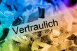 Papierschnitzel Stichwort Vertraulich