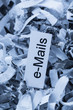Papierschnitzel Stichwort e-Mails