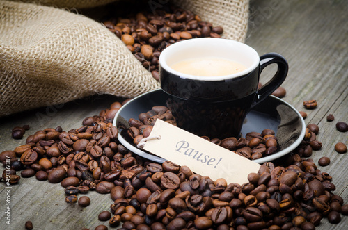 Photo: kaffeetasse mit pause-schildchen kaffeetasse mit pause-schildchen