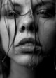 Foto: Portrait of a girl's face which water flows Portrait of a girl's face which water flows