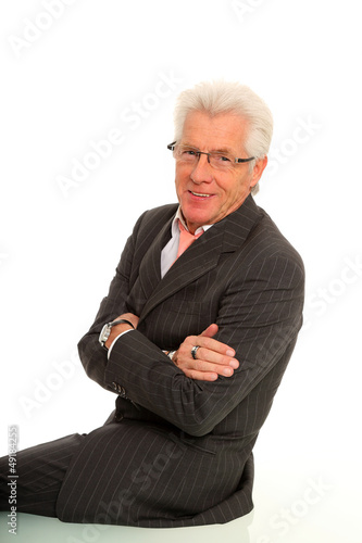 Photo: sitzender Rentner sitzender Rentner