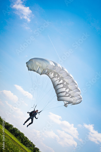 Photo: parachutist parachutist