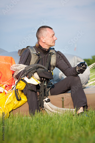 Photo: parachutist parachutist