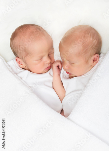 Photo: Sleeping twin babies Sleeping twin babies