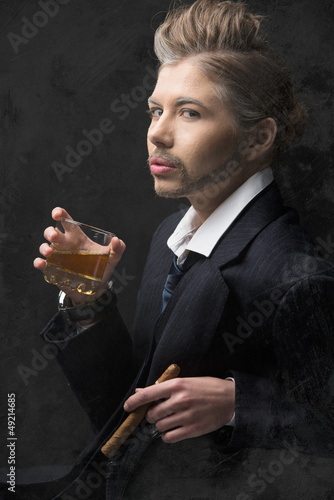Photo: female mobster female mobster
