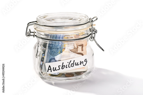 Photo: Sparen für die Ausbildung Sparen für die Ausbildung