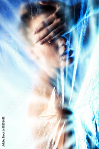 Photo: closing the face closing the face