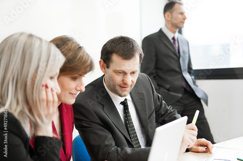 Photo: Groupe de travail et exclusion Groupe de travail et exclusion