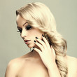 Foto : Beautiful blond woman Beautiful blond woman