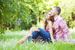 Foto: Happy couple in the spring park Happy couple in the spring park