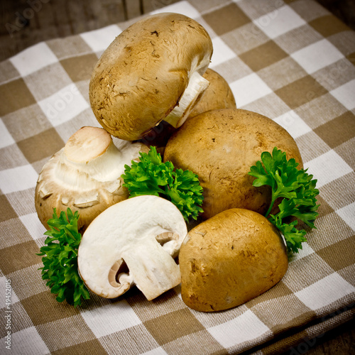 Photo: braune Champignons braune Champignons