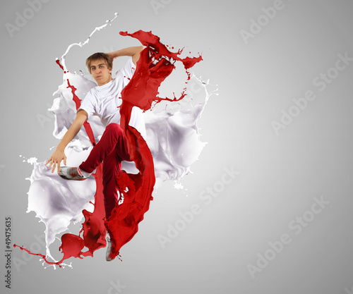 Photo: Modern style dancer Modern style dancer