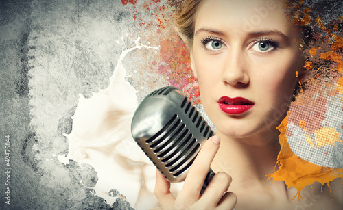 Photo: Image of female singer Image of female singer