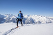 Skitour in den verschneiten Bergen