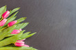 Schiefertafel mit Blumenstrauß