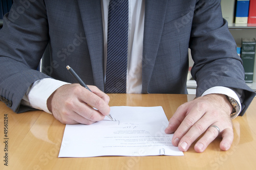 Photo: Unterschrift beim Notar Unterschrift beim Notar