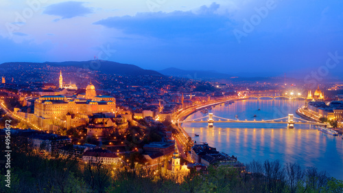 Photo: Buda Castle and Chain Bridge on Danube River, Budapest Buda Castle and Chain Bridge on Danube River, Budapest