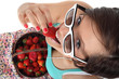 Erdbeeren naschen