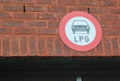 Parking souterrain - Interdit aux véhicules roulant au  GPL