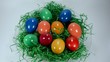 Bunte Ostereier im Nest