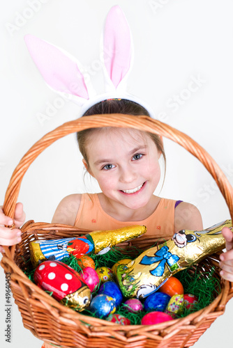 Photo: Osterhäschen mit Körbchen Osterhäschen mit Körbchen