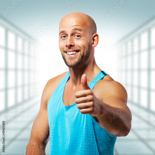 Photo: motivierender Fitnesstrainer motivierender Fitnesstrainer