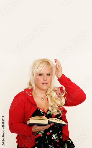 Photo: junge Frau mit Buch junge Frau mit Buch