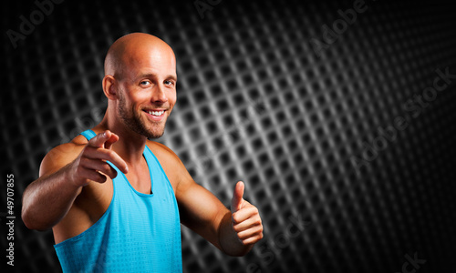 Photo: motivierender Fitnesstrainer motivierender Fitnesstrainer